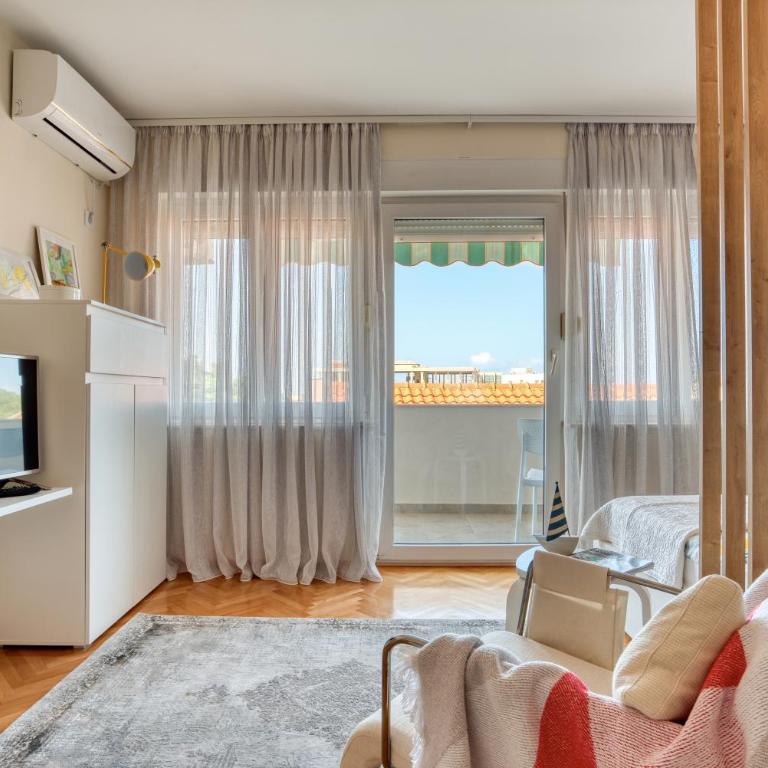 Cozy studio in Petrovac with sea view - One-Bedroom Apartment - 1