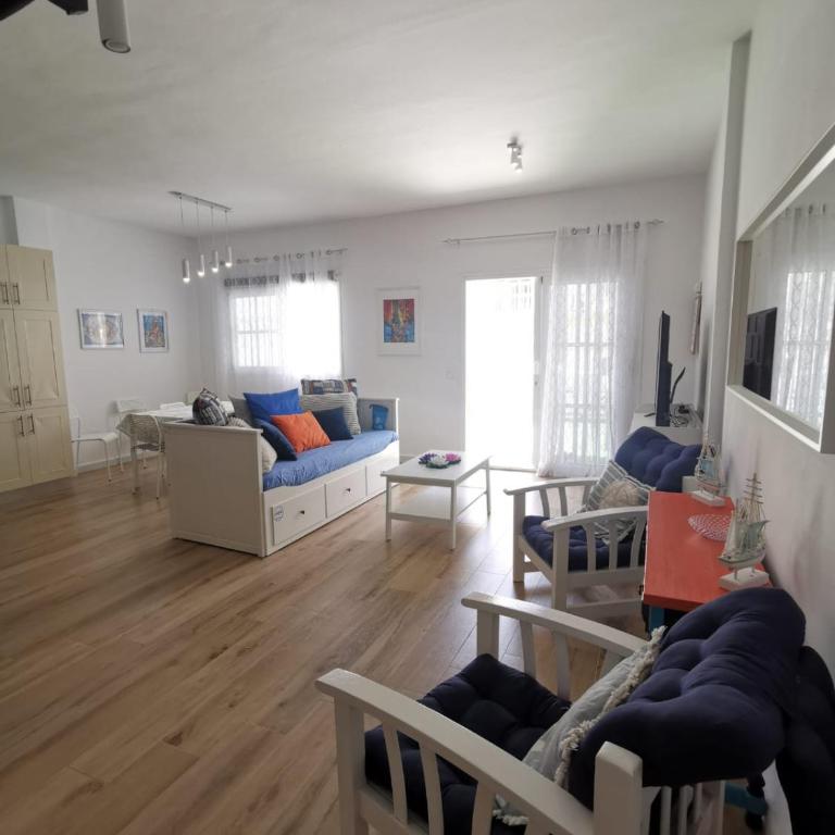 Villa Megila - Two-Bedroom House - 8