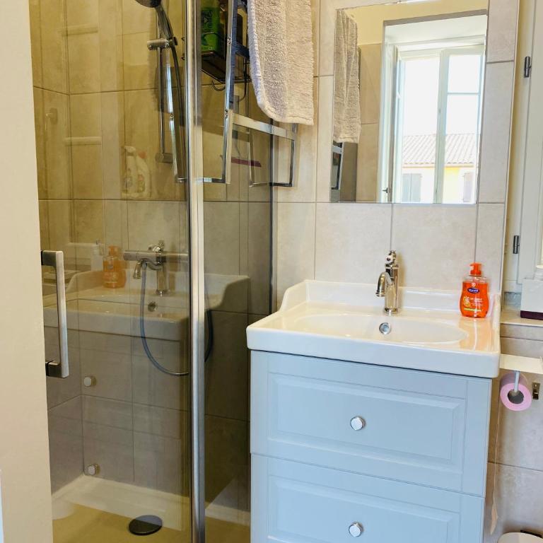 PAT'S - Chambre Double Deluxe avec Douche - 3