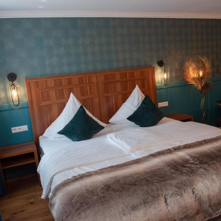 ZUM SCHLOSS - Boutique-Hotel - Superior Doppelzimmer - 10