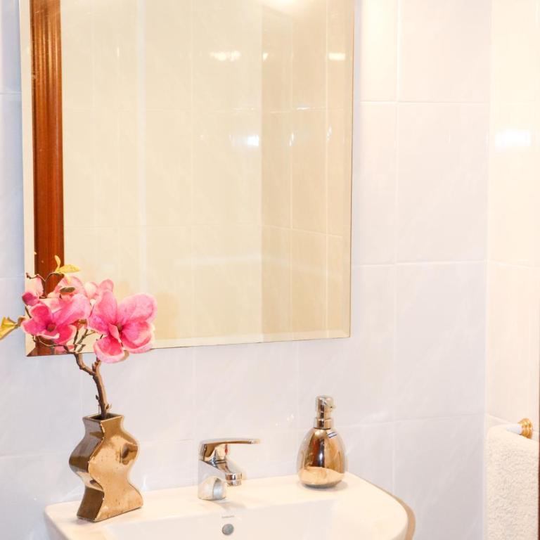 Apartamento Dos Valles - Three-Bedroom Apartment - 4