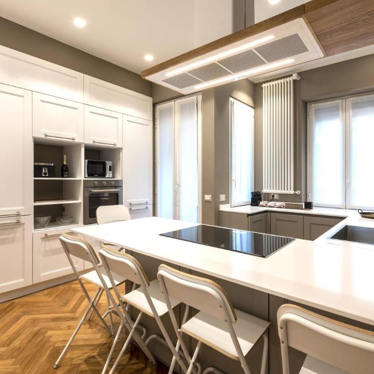 Heart Milan Apartments Duomo District - Appartamento con 3 Camere da Letto - Via F. Sforza 5 - 8