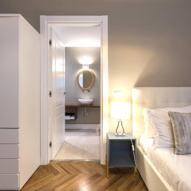 Heart Milan Apartments Duomo District - Appartamento con 3 Camere da Letto - Via F. Sforza 5 - 14