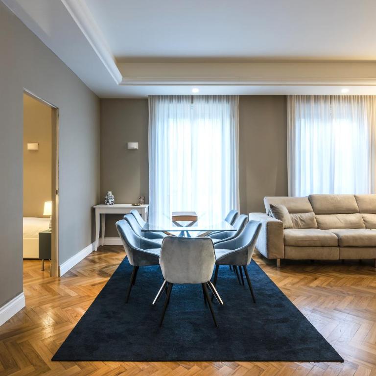 Heart Milan Apartments Duomo District - Appartamento con 3 Camere da Letto - Via F. Sforza 5 - 20