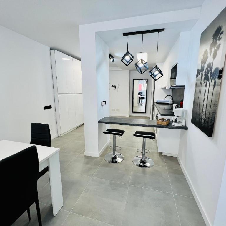 Apartamento Parque Jardín - Three-Bedroom House - 11