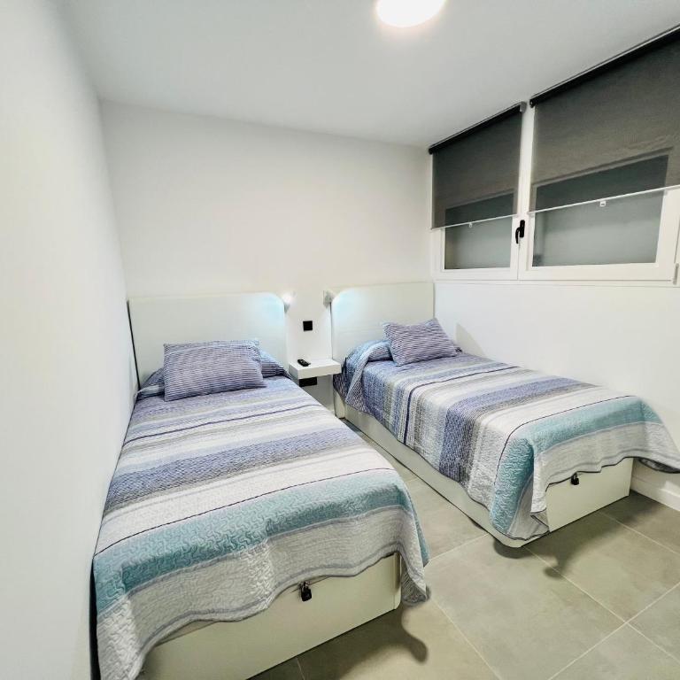 Apartamento Parque Jardín - Three-Bedroom House - 24