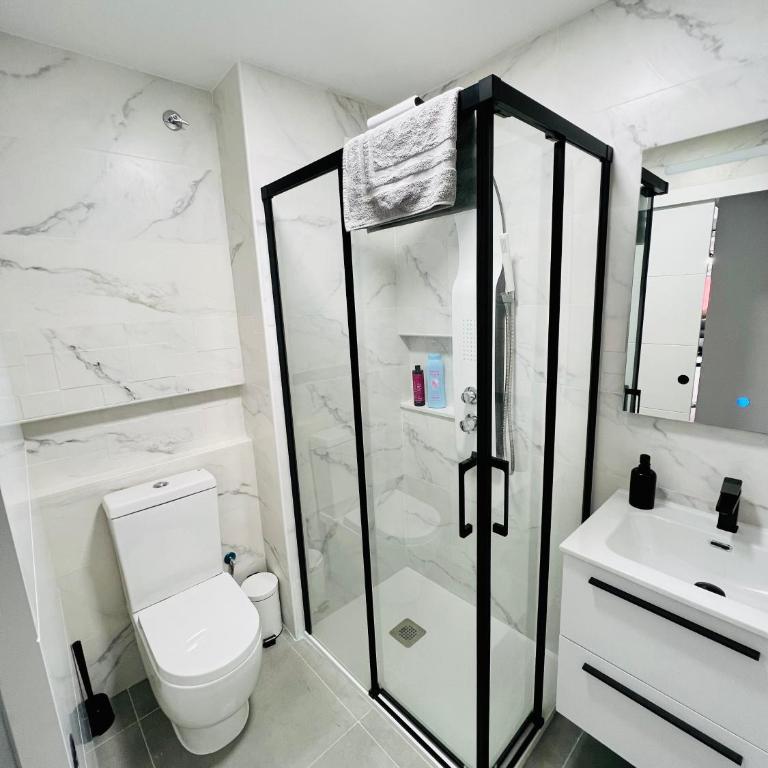 Apartamento Parque Jardín - Three-Bedroom House - 32