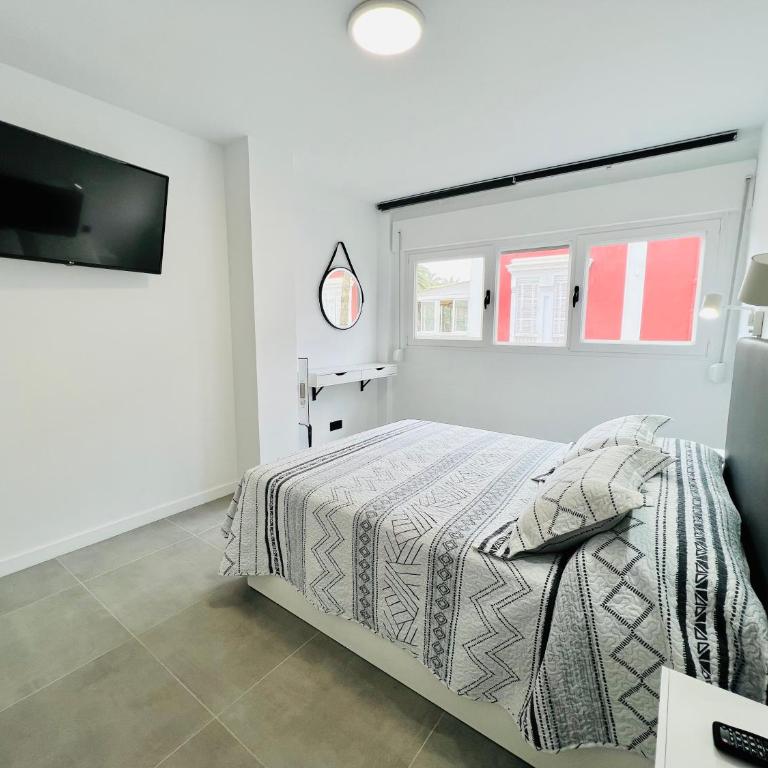 Apartamento Parque Jardín - Three-Bedroom House - 4