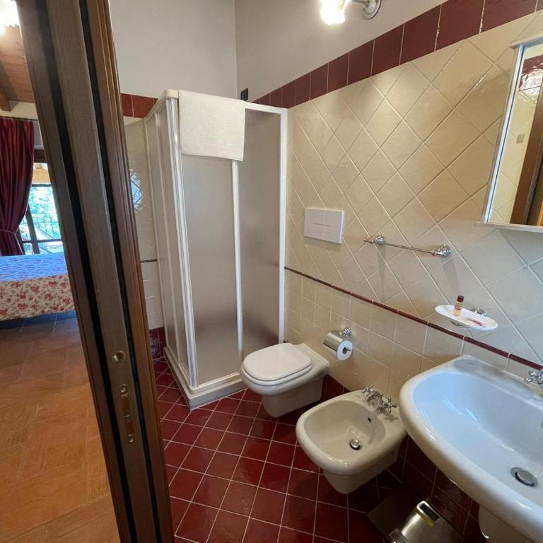 La FIOCCHINA - Magic Place - apartments & studios in Garda Lake - countryside farmhouse, inside the middle of the lake between sky & water - Appartamento con Vista Lago - 26