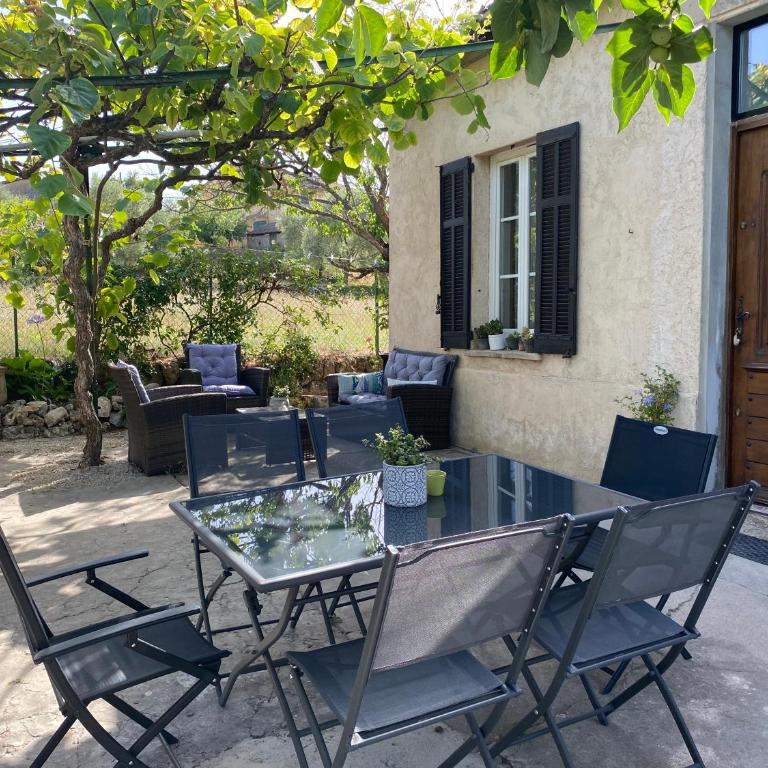 La Bastide de Jean Maison de charme dans un domaine equestre privé - Maison 2 Chambres - 42
