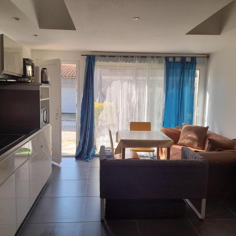 STUDIO avec une place de parking - Studio-Apartment - 10