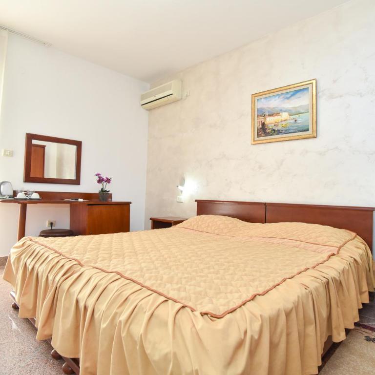 Hotel Suzana Budva - Double Room - 2
