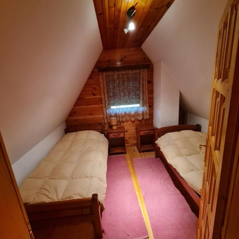 Original Wooden Lodge 3 - Two-Bedroom House - 6