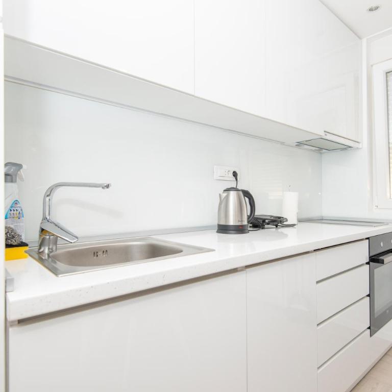 Villa Providenca apartments - One-Bedroom Apartment with Sea View and Balcony - 11