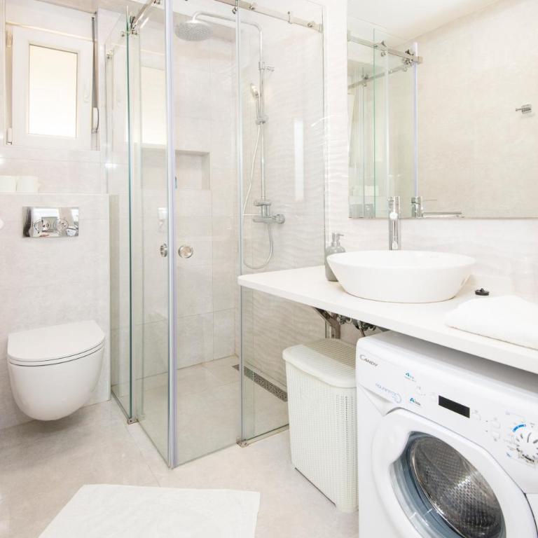 Villa Providenca apartments - One-Bedroom Apartment with Sea View and Balcony - 13