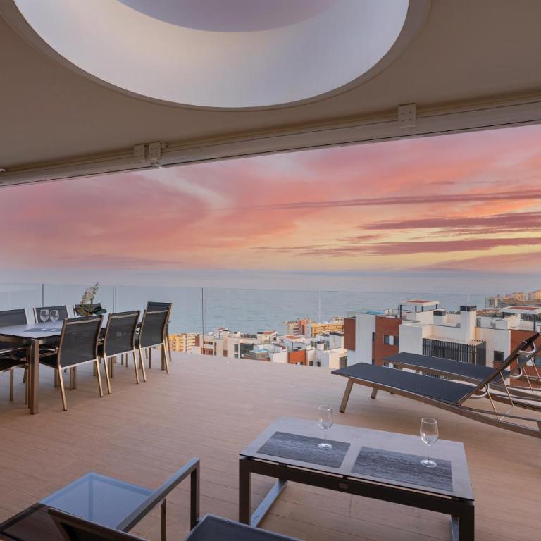 Ensuite Penthouse Panoramic Sea View with Jacuzzi - Apartamento Ático - 14