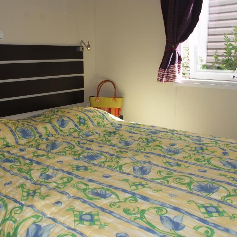 Camping Vallée du Paradis - Mobile Home 2 Chambres (4-6 Personnes) - 11