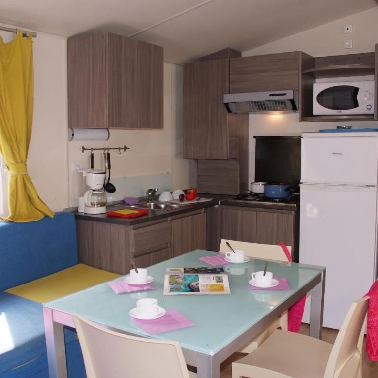 Camping Vallée du Paradis - Mobile Home 3 Chambres (6-8 Personnes) - 7