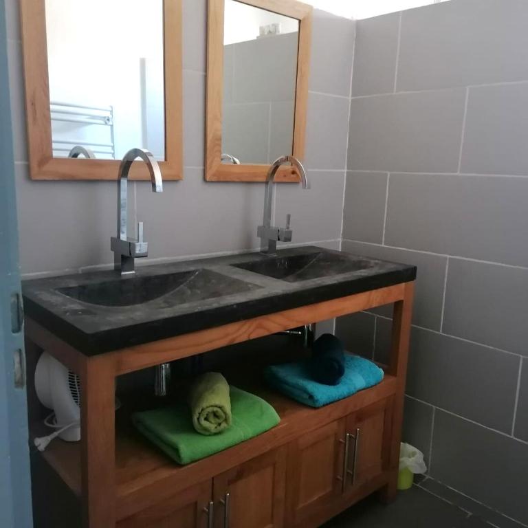 La Maison du soleil & du sourire - Two-Bedroom House - 18
