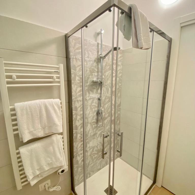 Isola Bella Studios - One-Bedroom Apartment - 7