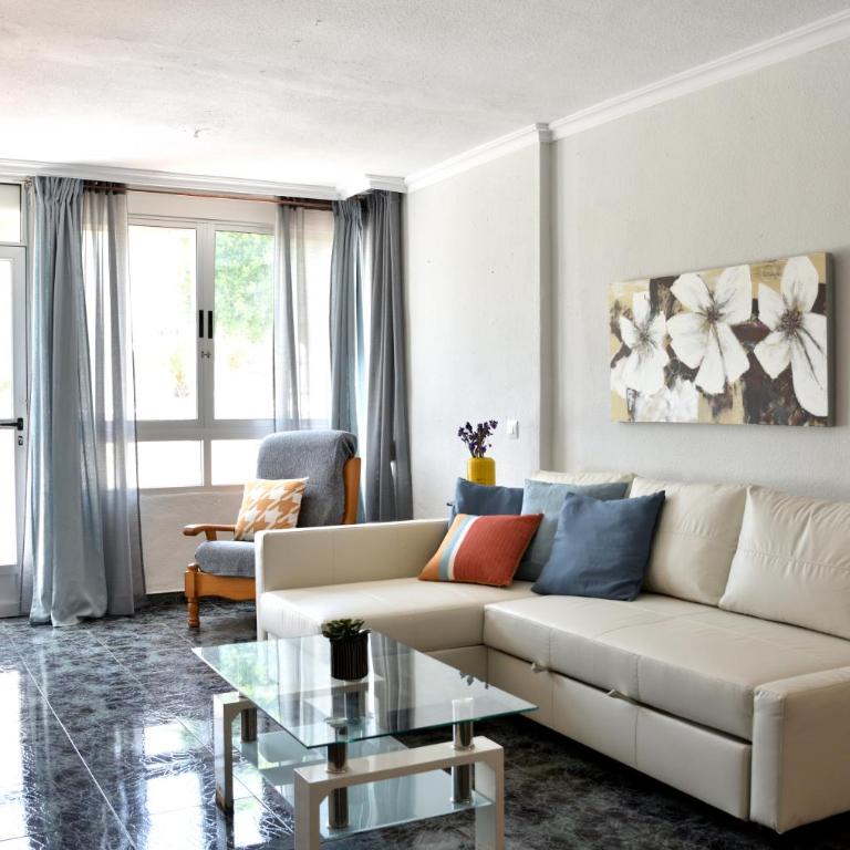 Stay In Gran Alacant - Three-Bedroom Apartment - 2