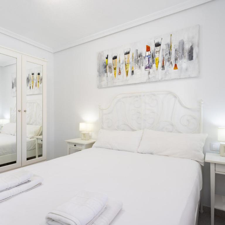 Black and white apartment FREE WIFI - Apartamento con vistas al mar - 3