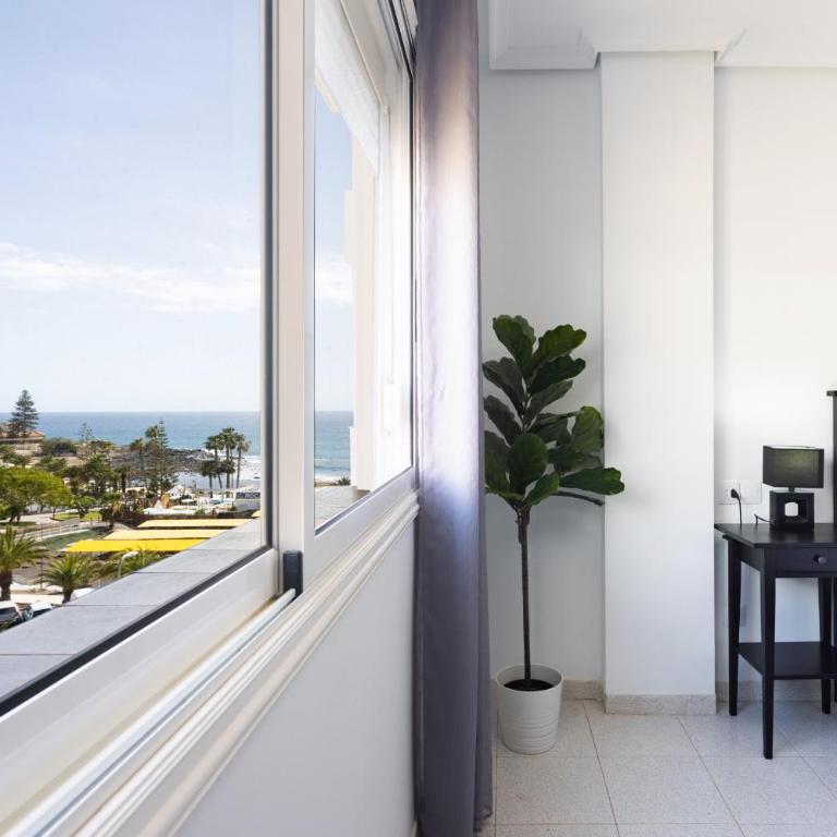 Black and white apartment FREE WIFI - Apartamento con vistas al mar - 17