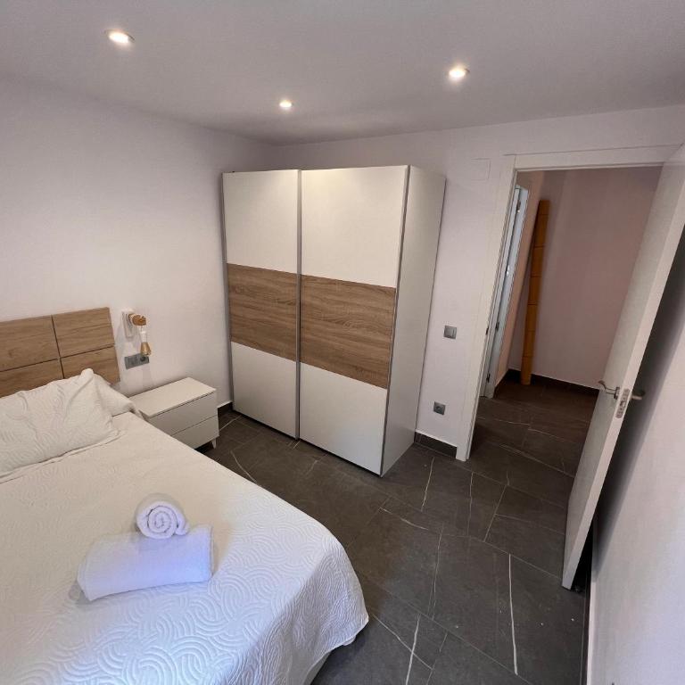 Apartamento espacioso de diseño a 3 min RENFE con Parking Privado - Apartamento de 2 dormitorios - 20