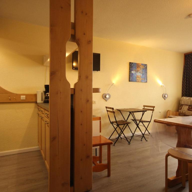 Appartement confortable ski aux pieds avec balcon - FR-1-346-419 - Appartement - 6
