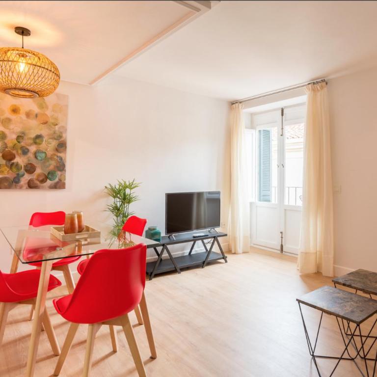 Merced10 Dulplex 3I - One-Bedroom Apartment - 2