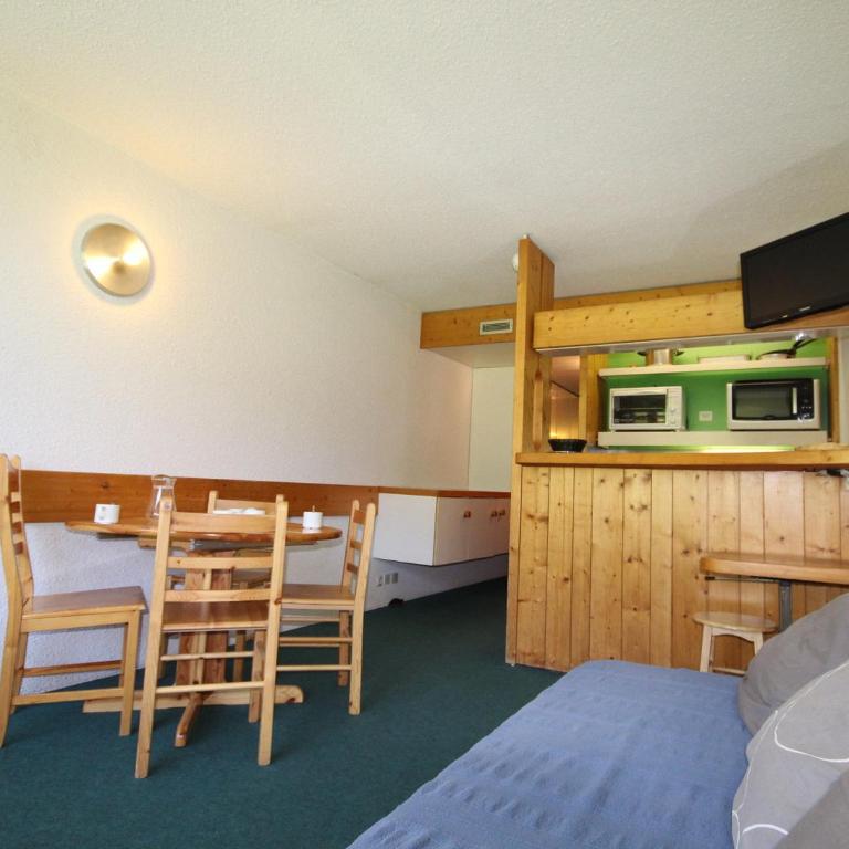 Studio confortable au centre, balcon, Wi-Fi, 5 personnes - FR-1-346-489 - Studio - 4