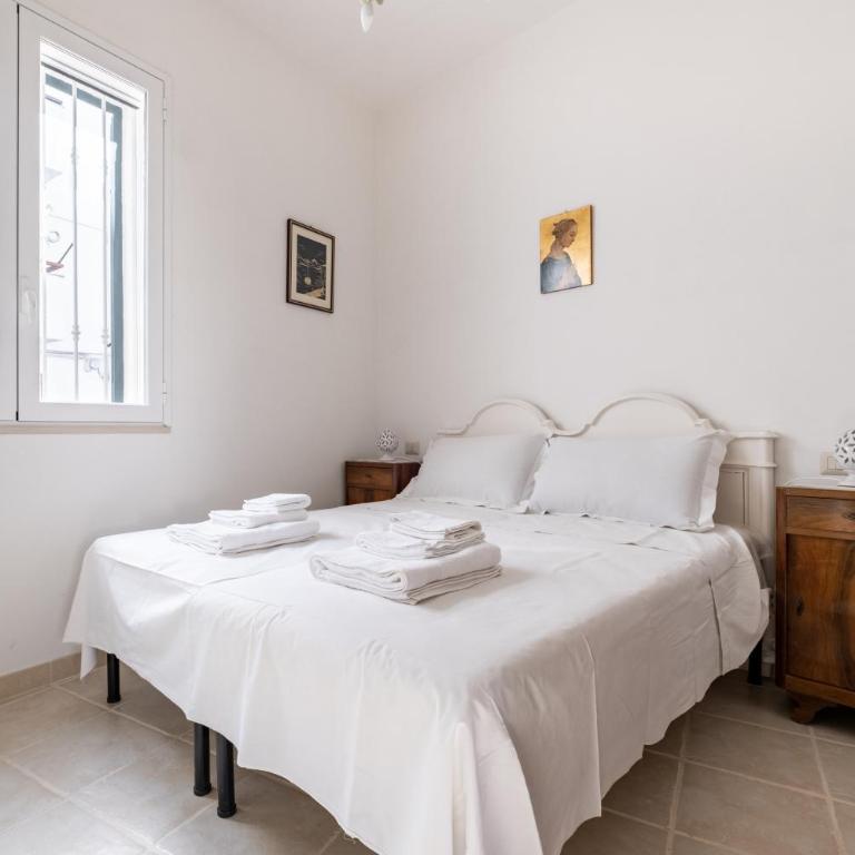 GuestHost - Dimora Lucrezia - Big & Central Apatment with parking - Appartamento con 3 Camere da Letto - 3