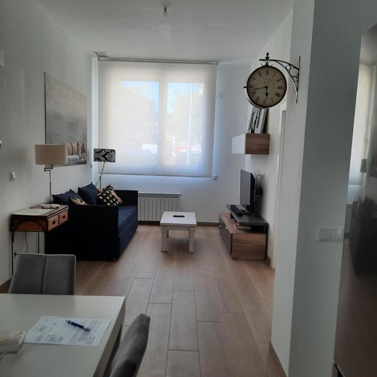 josemaenea - Two-Bedroom Apartment - 12