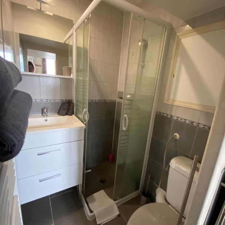 Duplex de charme Orléans hypercentre Cathédrale-Parking possible - Apartamento de 1 dormitorio - 6