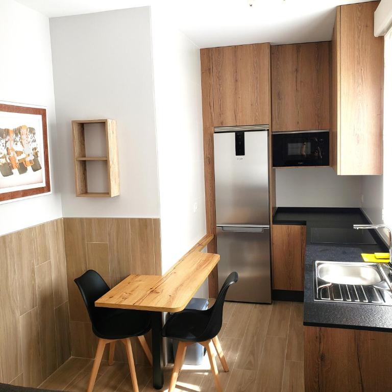 Apartamentos Meson del Barro - Alojamientos Pamplona - One-bedroom Loft Apartment - 5