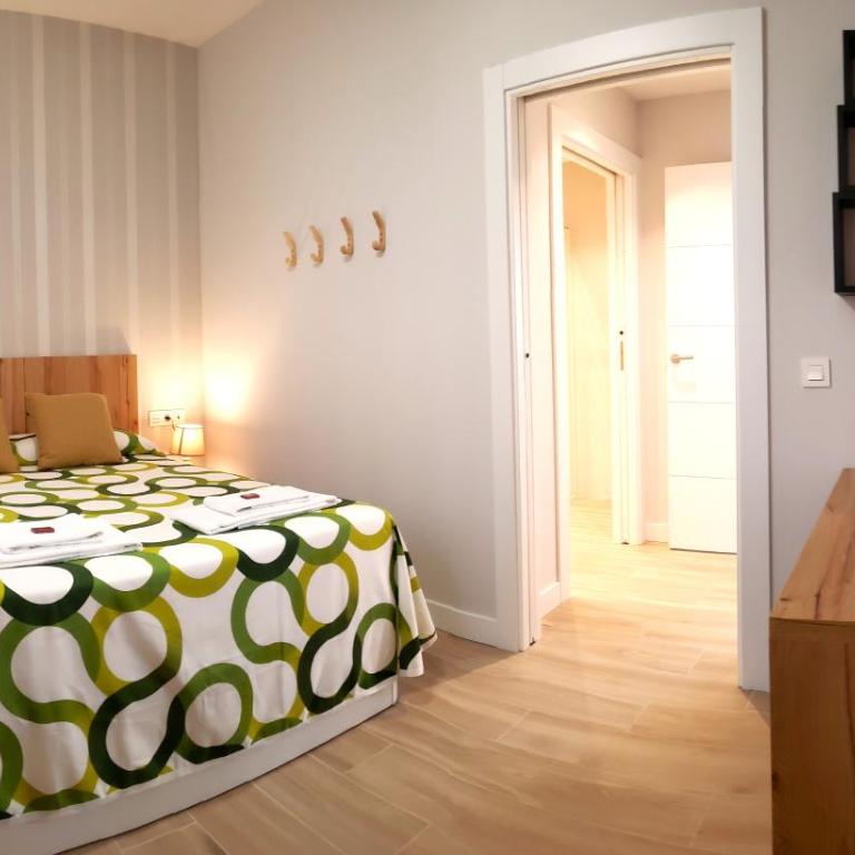Apartamentos Meson del Barro - Alojamientos Pamplona - One-bedroom Loft Apartment - 11