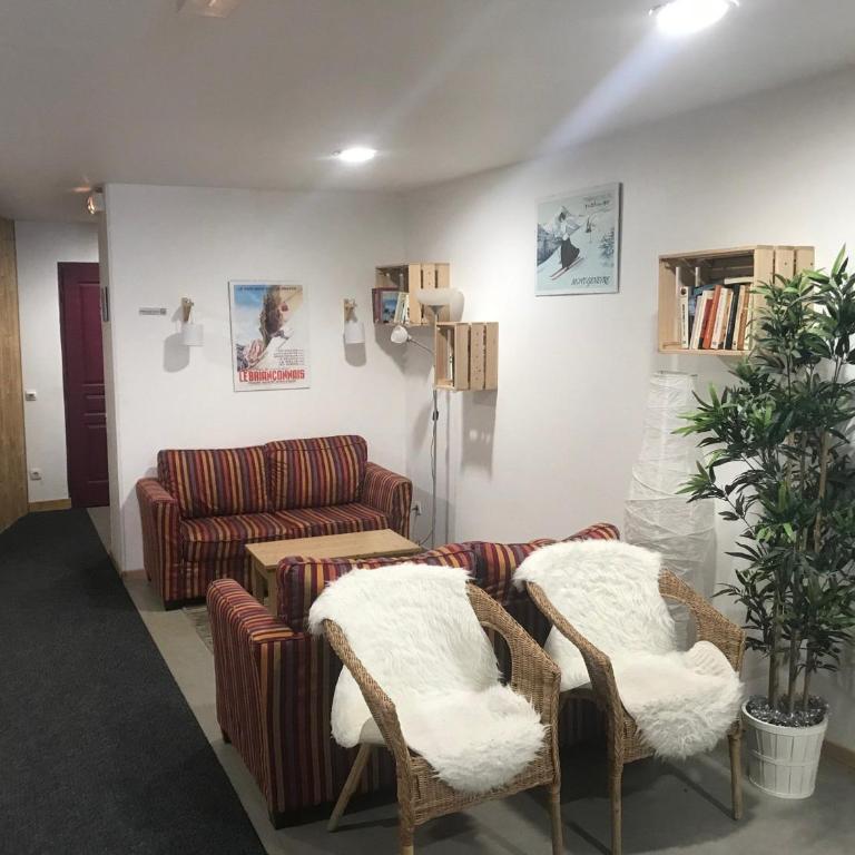 Studio cosy avec grande terrasse, animaux admis, aux pieds des pistes - FR-1-445-142 - Studio - 2