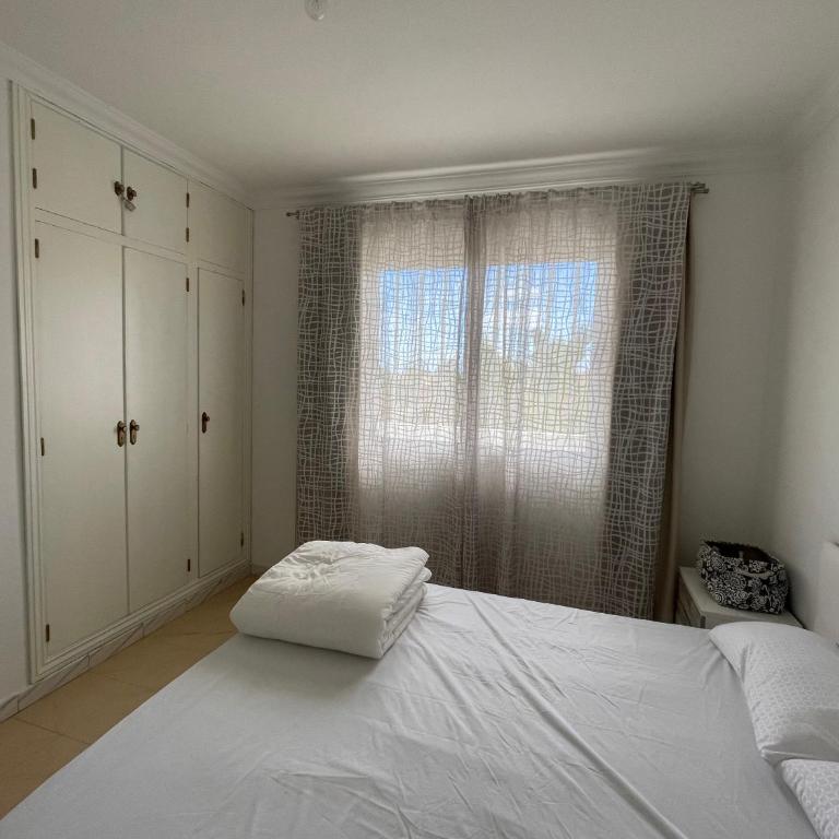 Ocean Sunrise - One-Bedroom Apartment - 14
