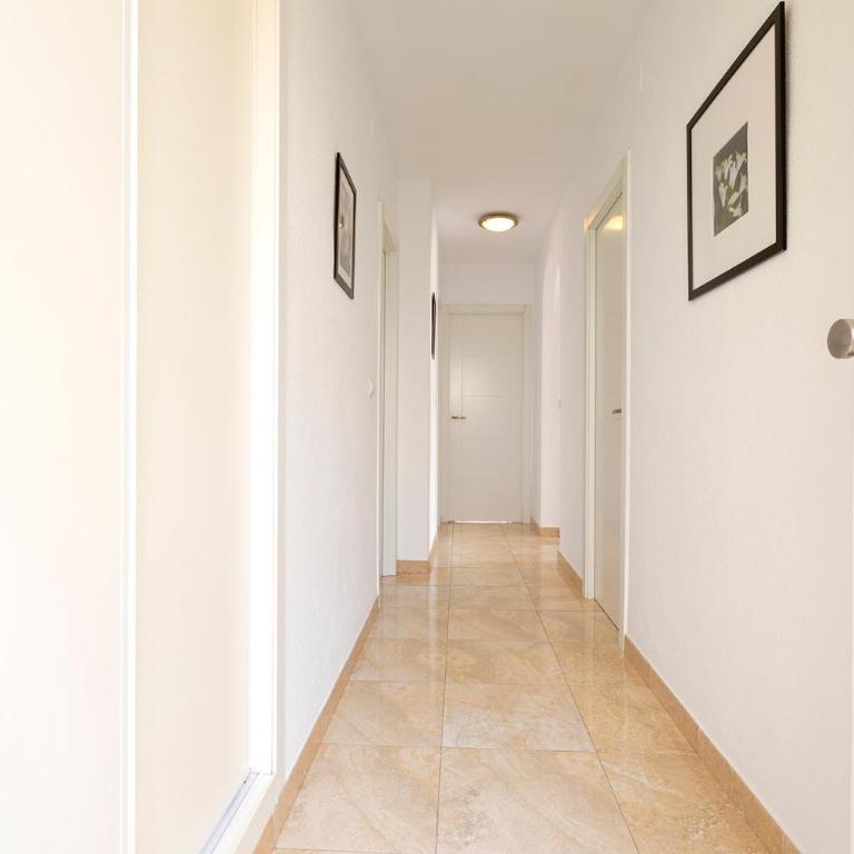 Ático frente al mar - Vistas, piscina, terrazas, parking! - Apartamento Ático - 10