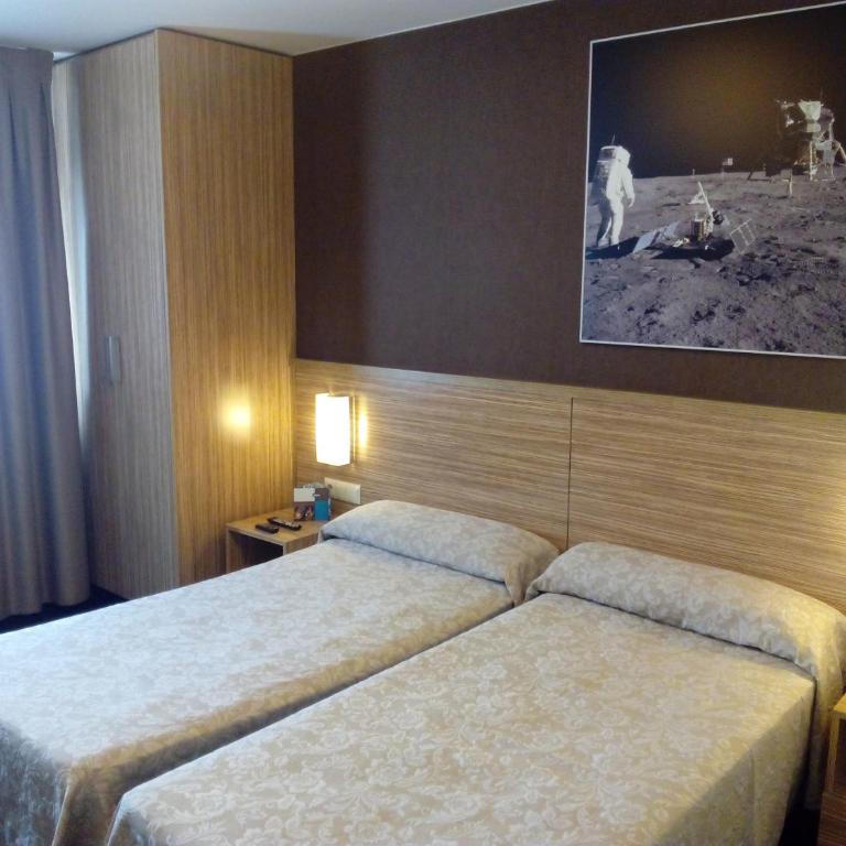 Hotel Moon - Habitación Doble - 1 o 2 camas - 6