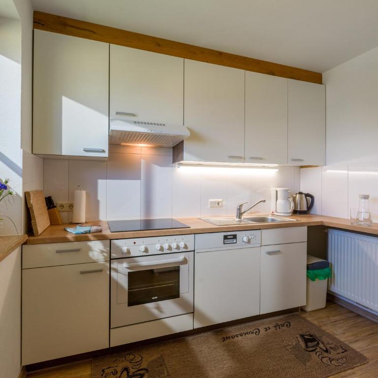Ferienwohnungen Rieser - Apartment mit 3 Schlafzimmern und Balkon - 14