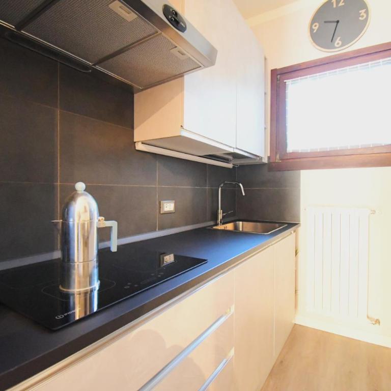 Rosaria's Home - Appartamento con 2 Camere da Letto - 13