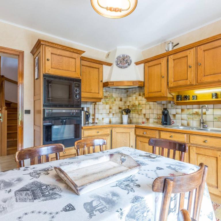 Chalet 4 ch, proche pistes, idéal familles/amis, WIFI - FR-1-437-56 - Chalet (9 Adultes) - 2
