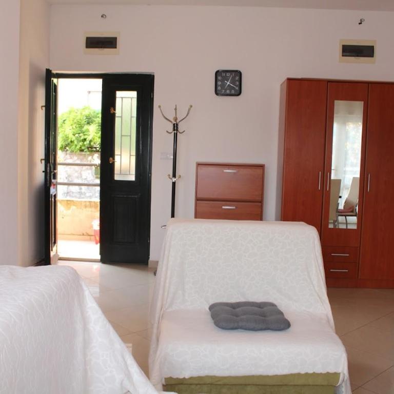Apartments Iris - Two-Bedroom Apartment - 12