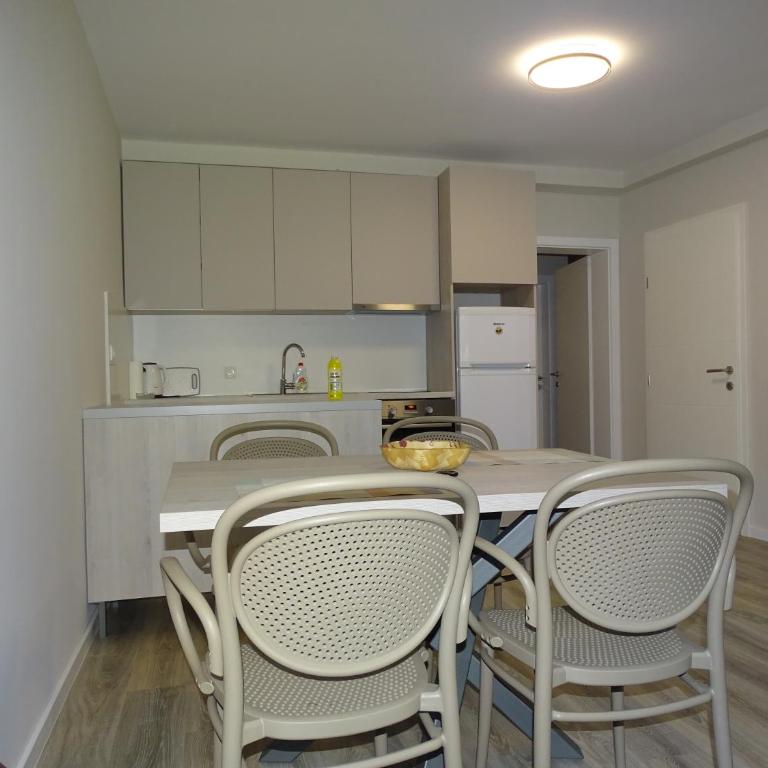 Ninas Apartments - One-Bedroom Apartment - 9