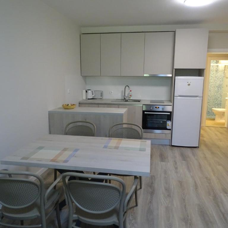 Ninas Apartments - One-Bedroom Apartment - 10