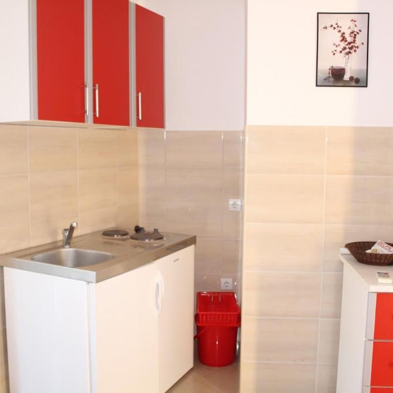 Apartments Iris - Studio Apartment - 6