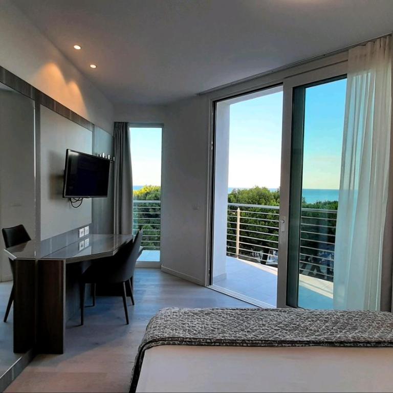 Grand Hotel Playa - Camera King - 8