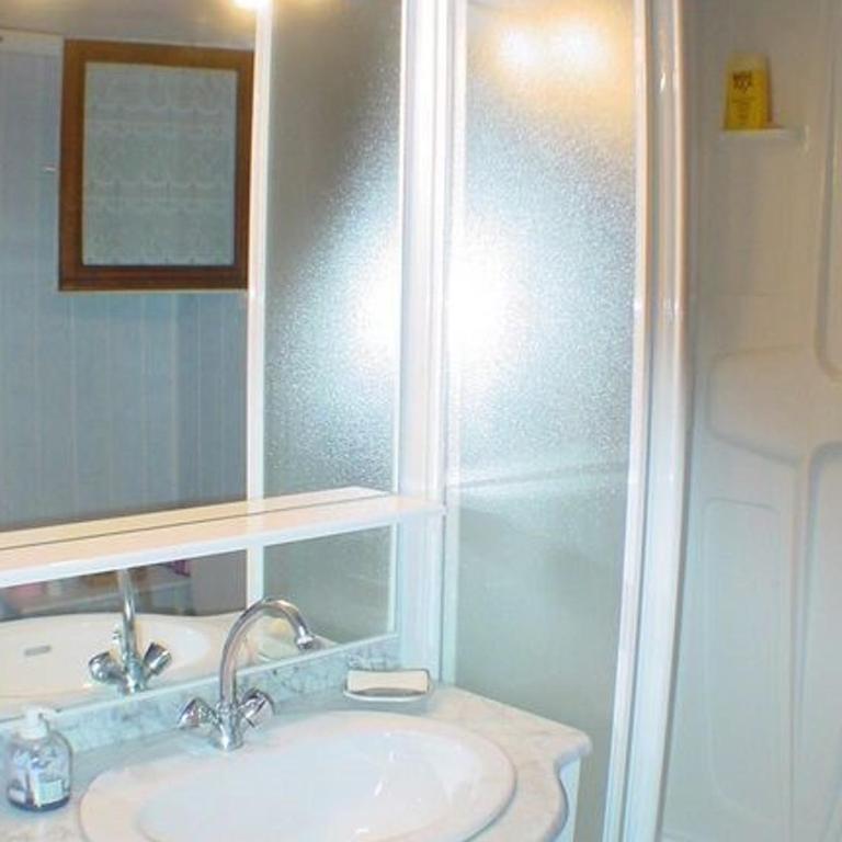 Chalet à Barcelonnette près du golf, 3 chambres, jusqu'à 8 personnes - Chalet mit 3 Schlafzimmern - 3