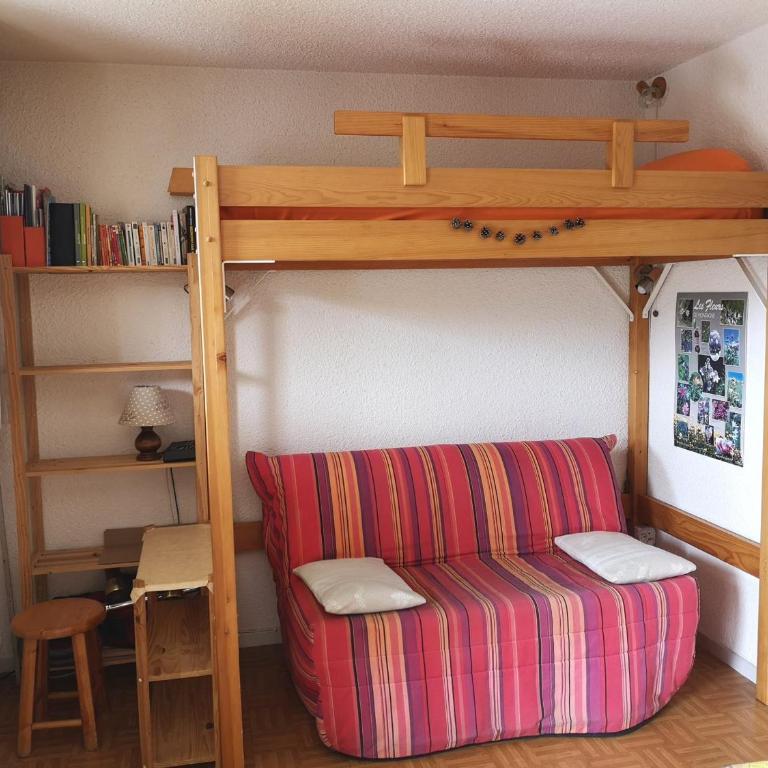 Charmant Mini T2 Sud à Barcelonnette avec Terrasse, 4 Pers - One-Bedroom Apartment - 1